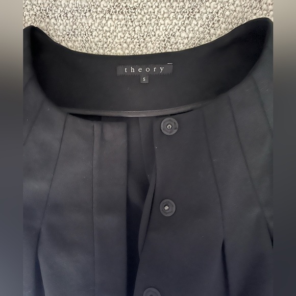 Theory Cape Size S - Picture 3 of 3